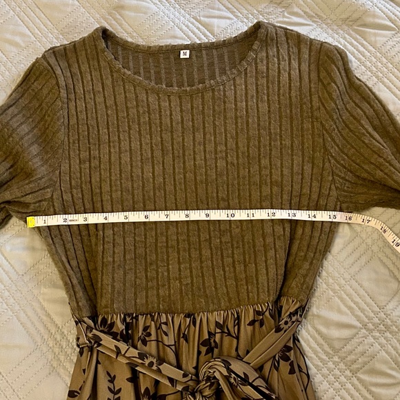 Women’s Olive Green Mixed Fabric Dress, NEVER WORN, Size Medium - Picture 7 of 11